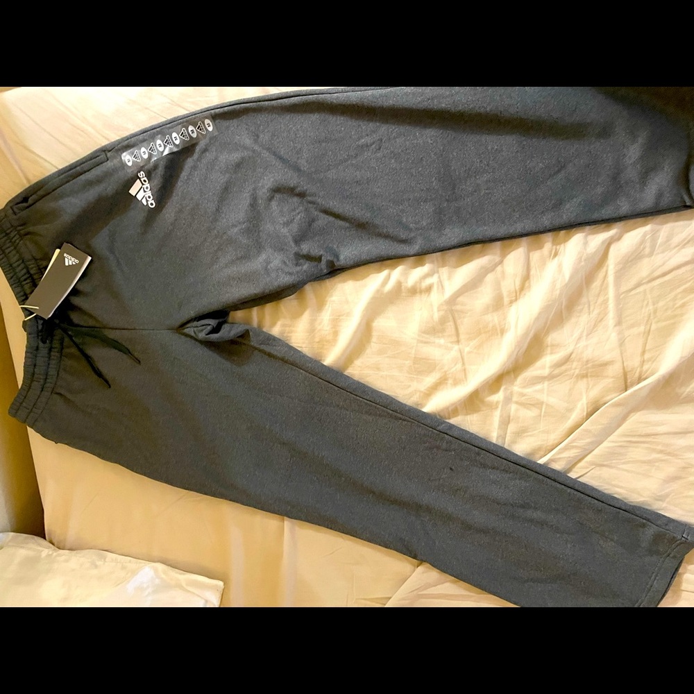Adidas Grey Fleece-lined sweatpants

New with tags
